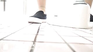 toilet break for poop