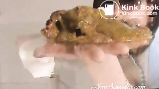 Milf pooping on the bathroom floor