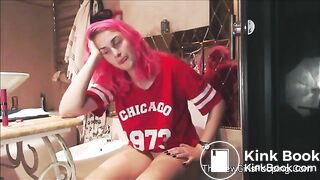 sexy pooping - video 2