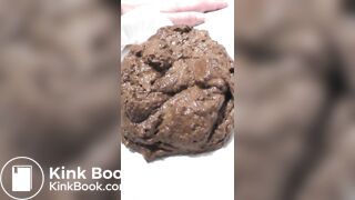 nice girl shits - video 2