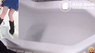 Japanese girls diarrhea on toilet