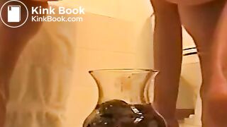 Sexy pooping - video 160