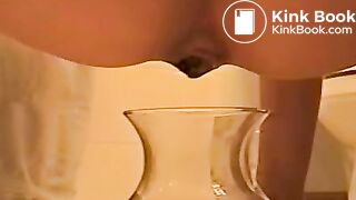 Sexy pooping - video 160