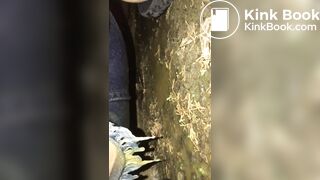 Shitting in park - video 2