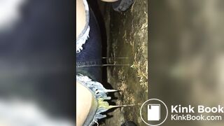 Shitting in park - video 2