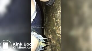 Shitting in park - video 2