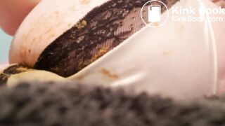 Farting in Very Messy Panties