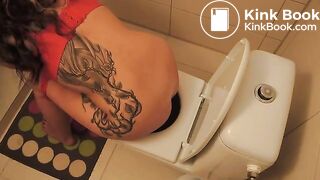 gorgeous girl shits - video 5