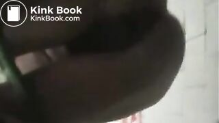 Pooping girls - video 3