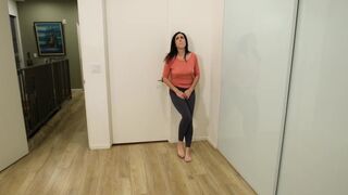 pee girls in bedroom