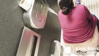 voyeur girls pooping