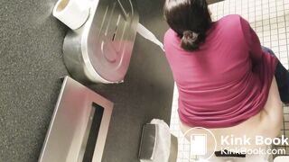 voyeur girls pooping