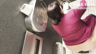 voyeur girls pooping