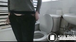 white chick pooping - video 2