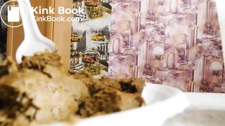 sexy naked Polish girl pooping