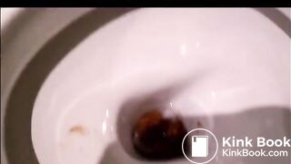 Gorgeous Italian girl is pooping on a public bathroom