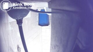 Korean girl taking shit in the toilet