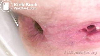 Close up pooping - video 4