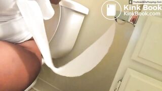 Big Booty Black Girl Twerking Then Shitting In Toilet