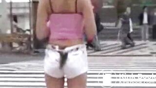Japanese girl public scat face