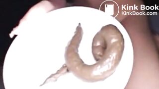 Japanese girl public scat face