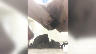 熟女脱糞自撮り4