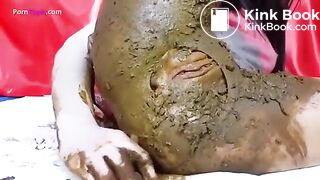 sexy Russian shitting - video 2