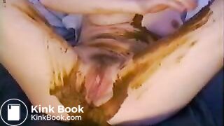 German Girl shitting & smearing