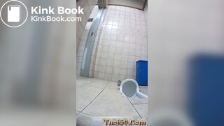 voyeur chinese toilet pooping and pissing