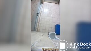 voyeur chinese toilet pooping and pissing