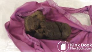 Geek chick loves shit