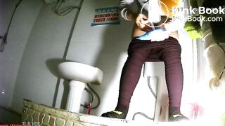 cute chinese girl shitting - video 4