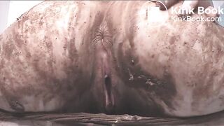 gorgeous Russian shitting - video 4