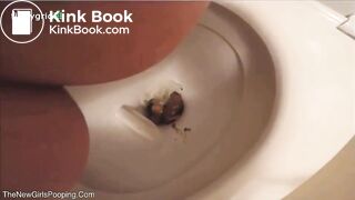 gorgeous brunette shitting