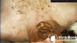 Vomit after scat in mouth