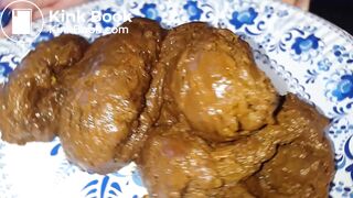 sexy Russian girl pooping and peeing