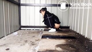 chinese women public shitting 2