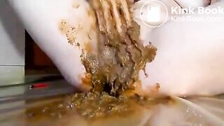 Stuffed her pussy with poop