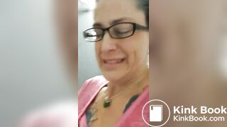 Video 037 Mature shitting