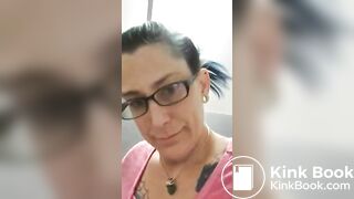 Video 037 Mature shitting