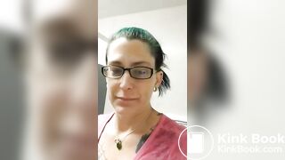 Video 037 Mature shitting