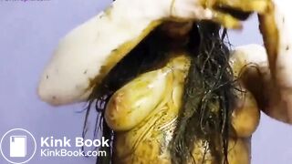 sexy naked Russian shitting - video 2