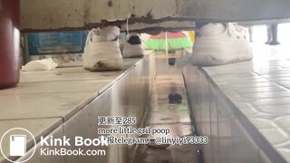 High-quality girls pooping in the toilet 5