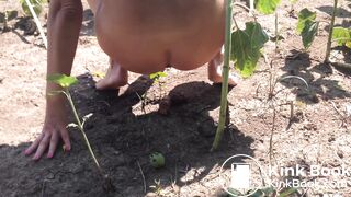 Milf shitting in nature