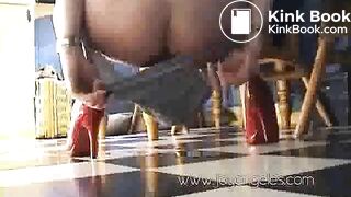 spread her legs, let it go