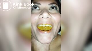 Amateur Shit Eating Woman 10