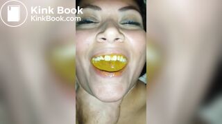 Amateur Shit Eating Woman 10