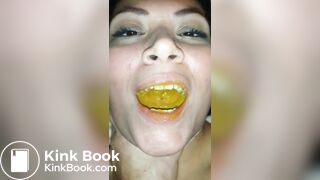Amateur Shit Eating Woman 10