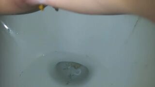 Korean girl pooping 4