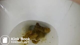 Korean girl pooping 4